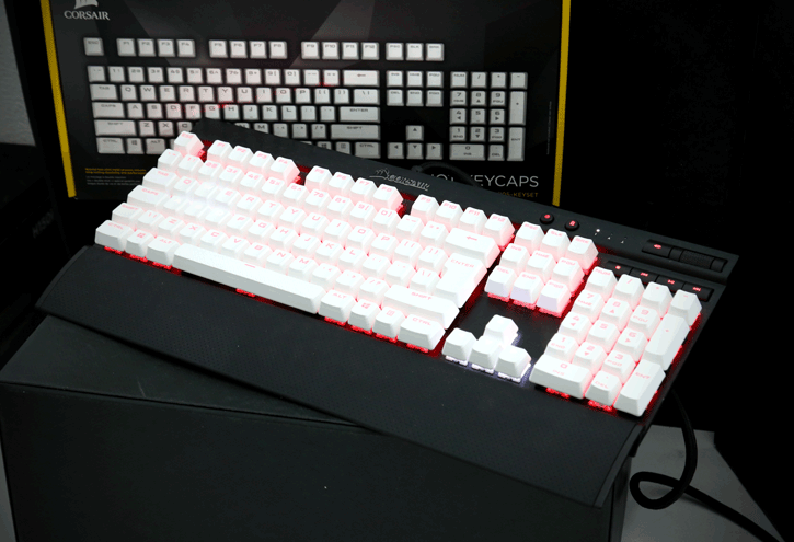 CORSAIR GAMING PBT Double‑Shot White Keycaps