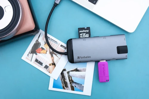VERBATIM USB-C TM MULTIPORT HUB 3.1 Gen 1/ USB 3.0X3/ HDMI/ SDHC/ Micro SDHC/ RJ45